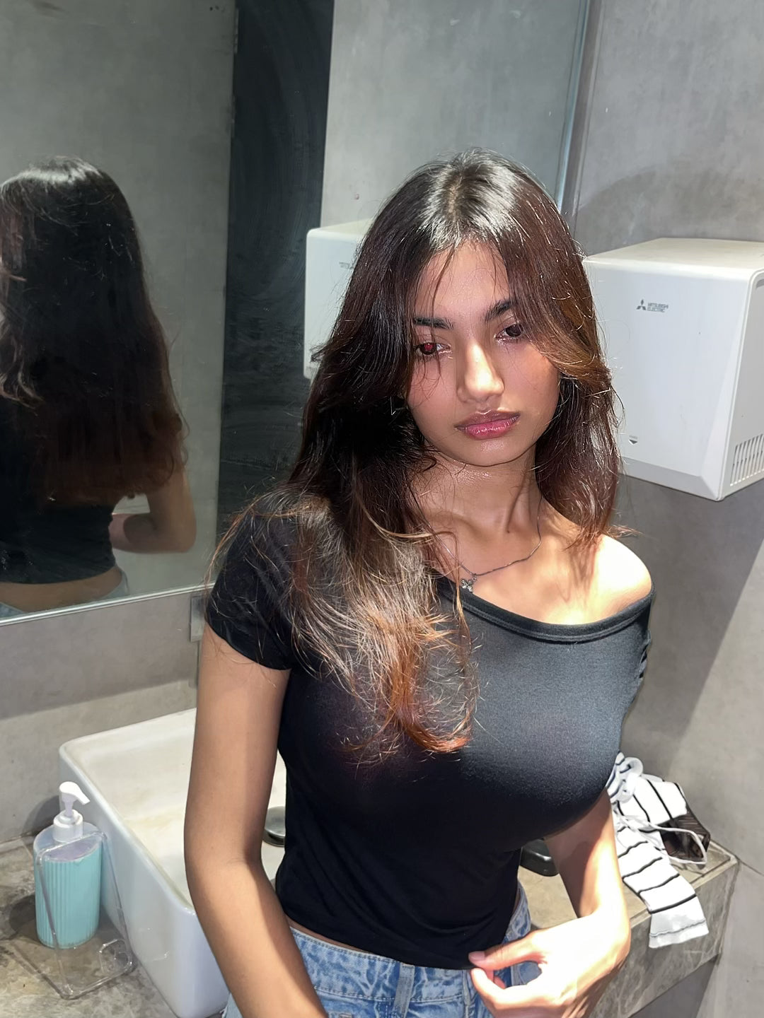 How to Choose Women Clothing According to Body Shape: A Complete Guide