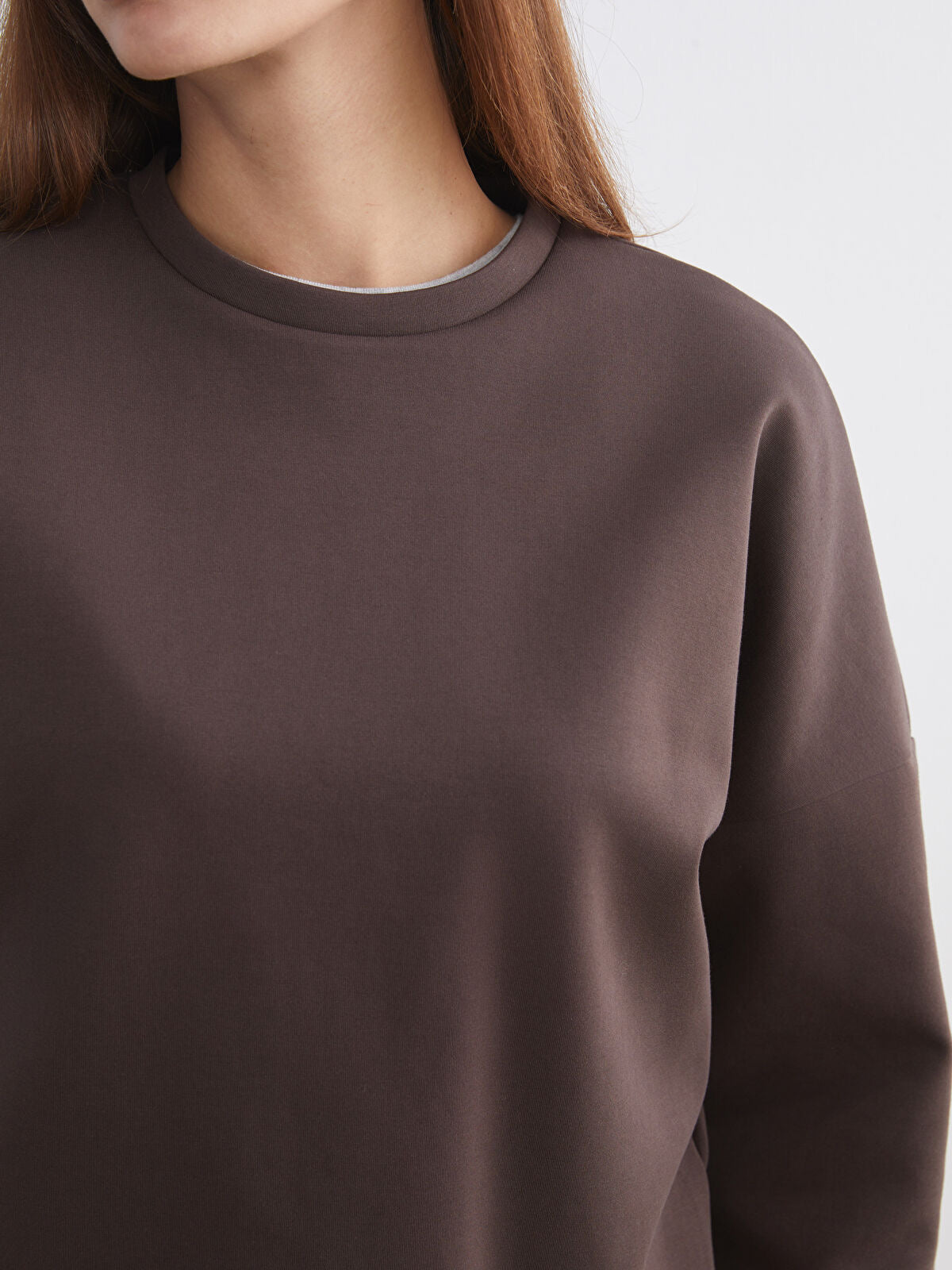 The Ultimate Guide to Women’s Clothing: Trends, Fabric, Fit & Style for 2025