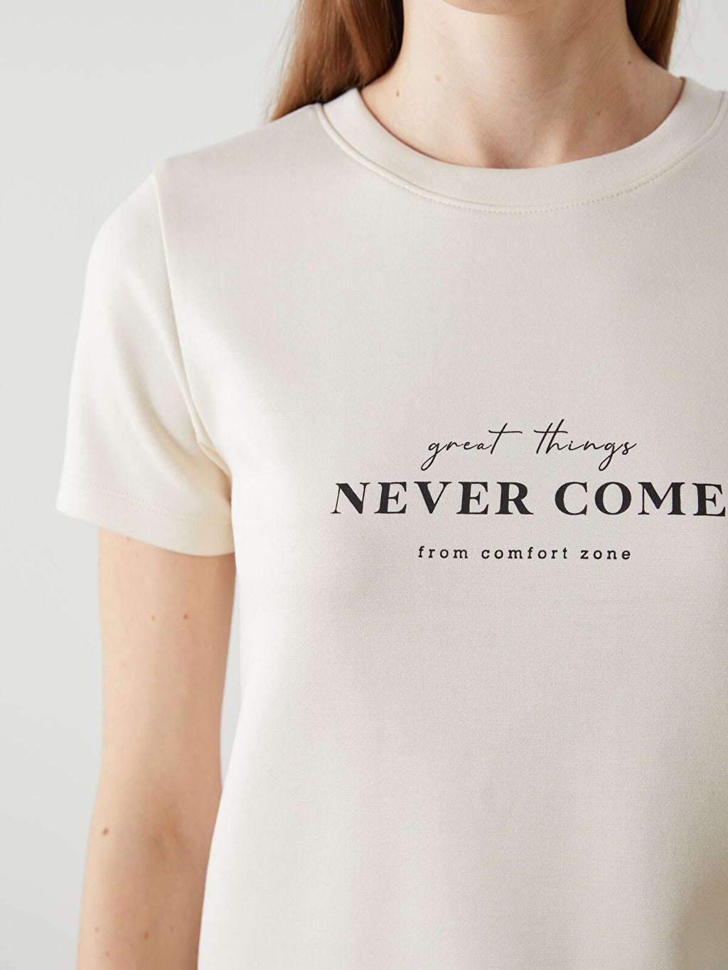 NEVER COME Crew Neck Printed Women's T-shirt | BEIGE