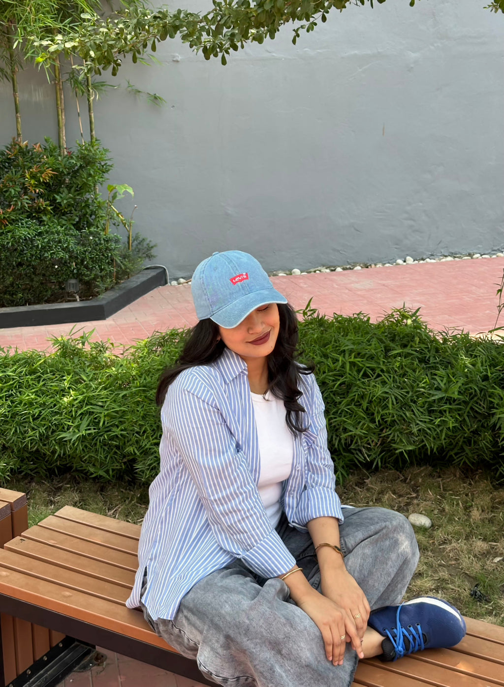 Levi’s Signature Denim Blue Embroidered Cap – Structured Premium Fit
